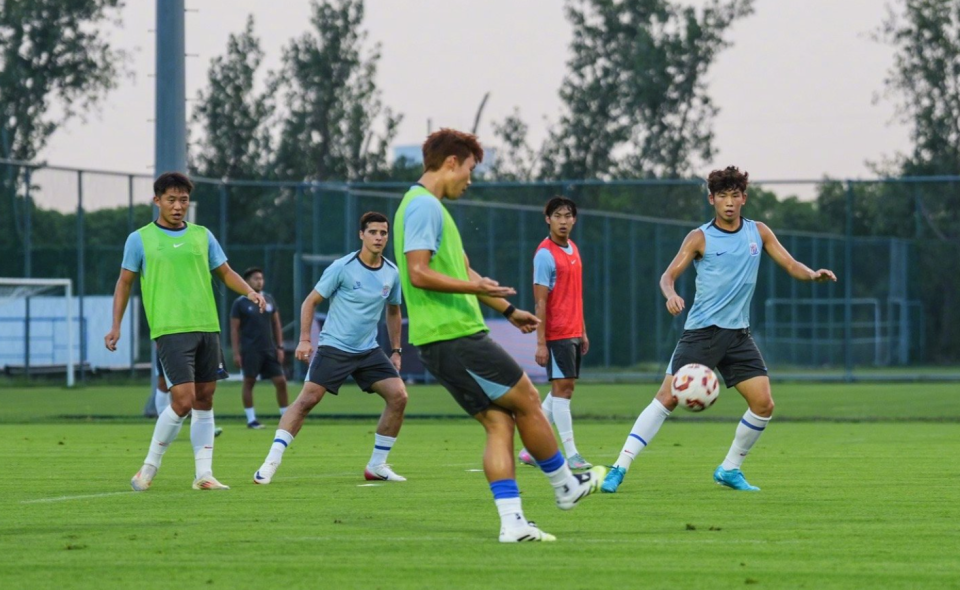 Yc, 的亚冠不可 Yc, 的亚冠不可