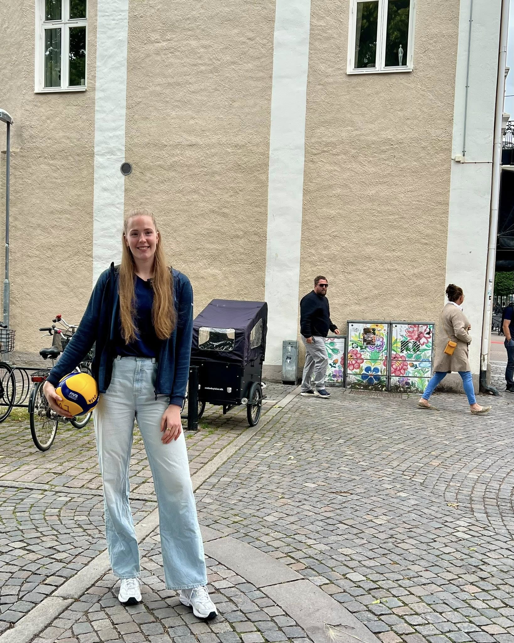 amp, 从她启蒙的