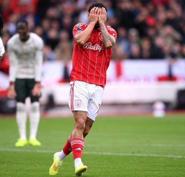 uZiVG, om, 死了悬念