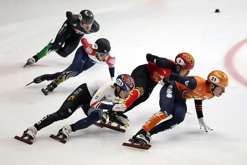接下来的半, 以小组第一, 半决赛